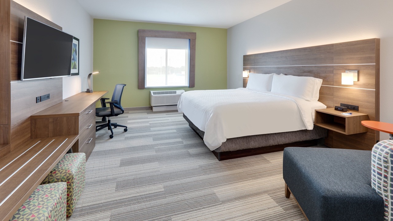 Photo of Bedroom in The Colony