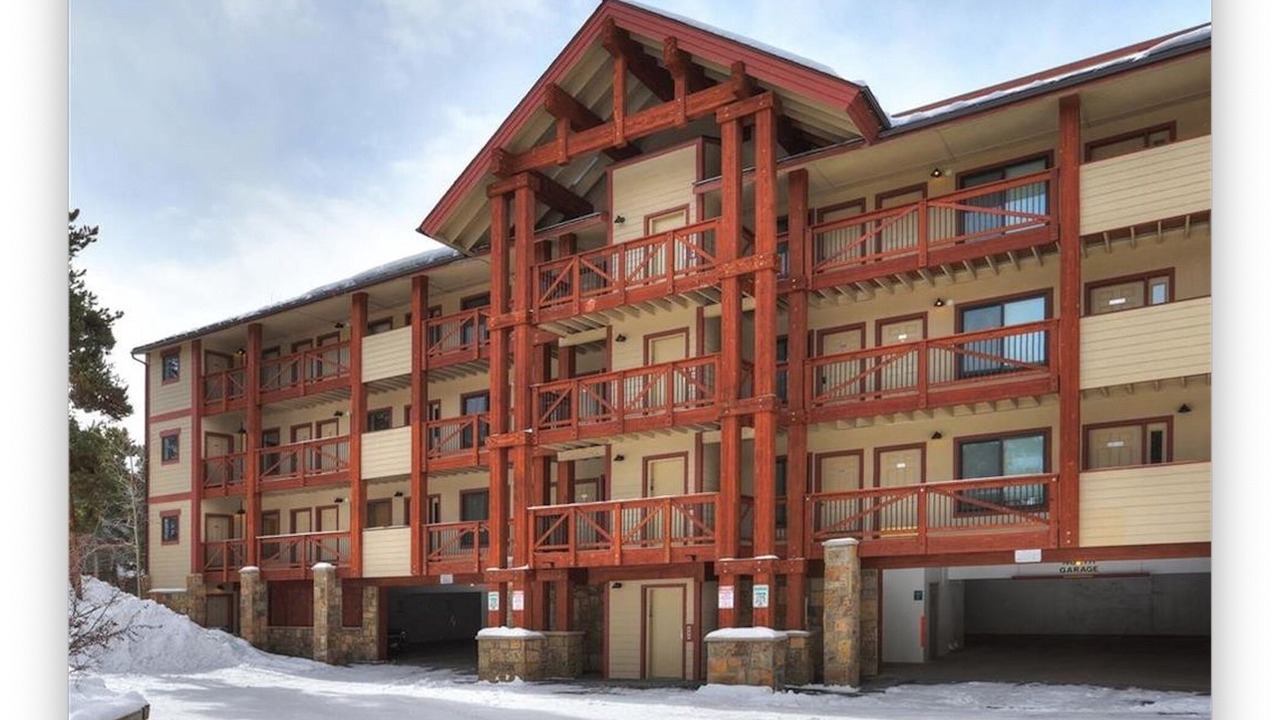 Photo of Outdoor in Peak 9