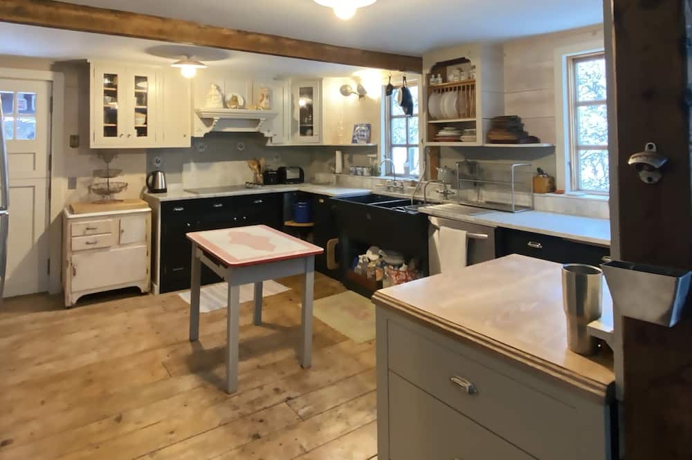 Photo of Kitchen in Town of Clermont