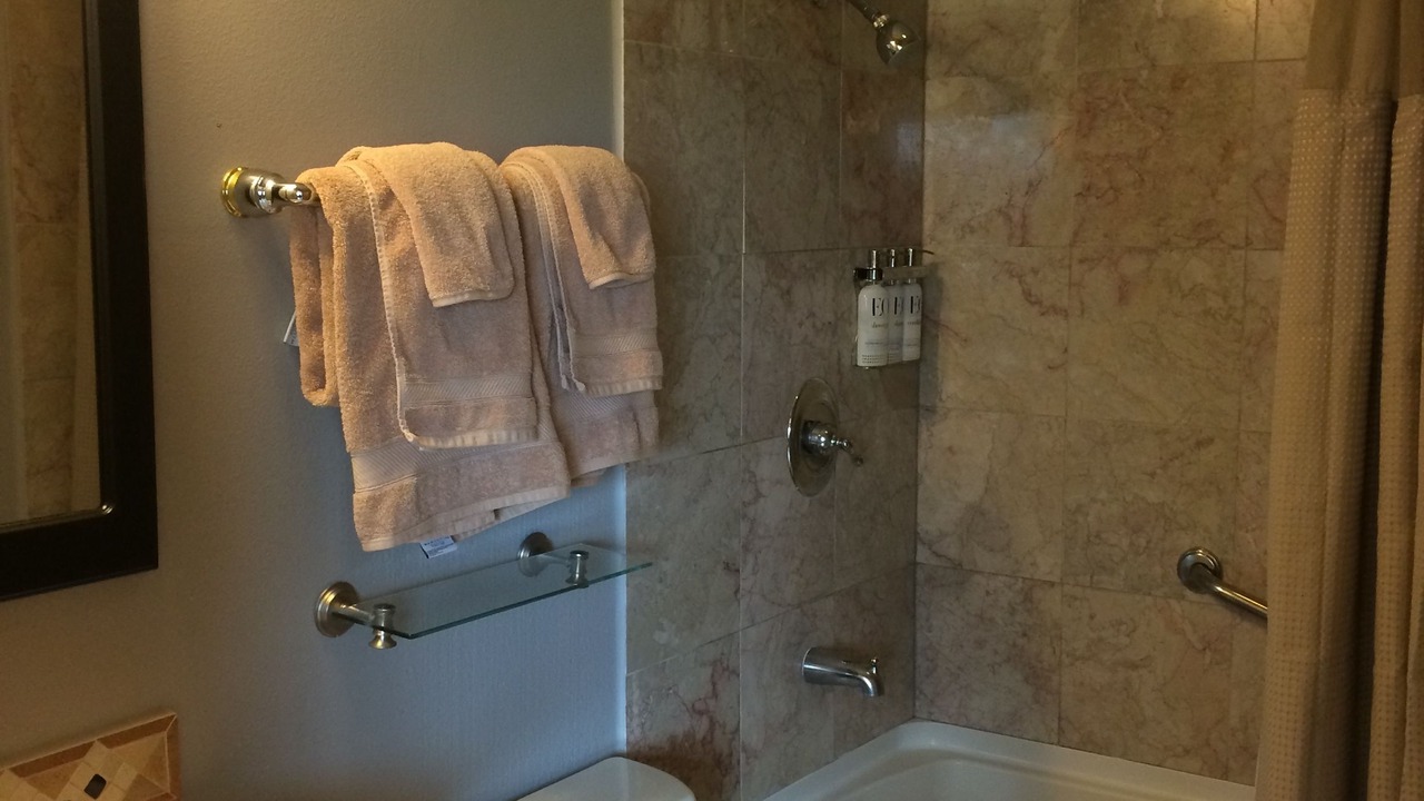 Photo of Bathroom in Oak Harbor