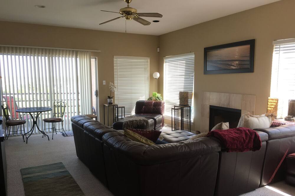 Photo of Bedroom in Clear Lake Shores