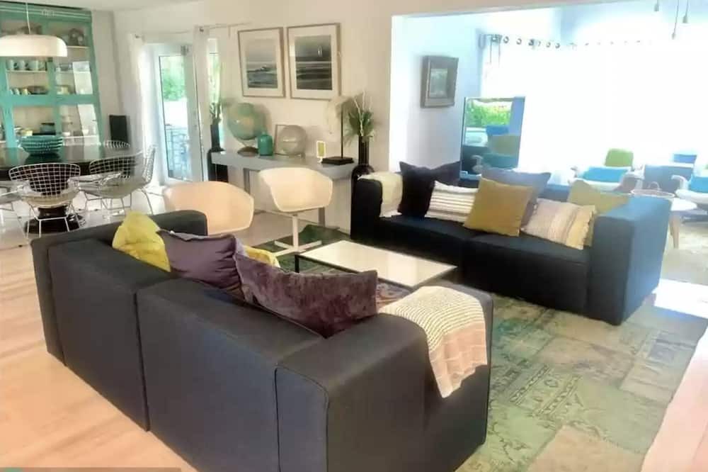 Photo of Bedroom in Lighthouse Point