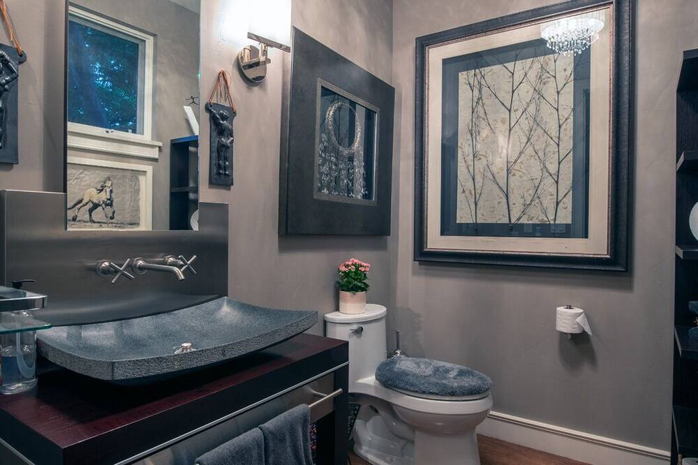 Photo of Bathroom in Cherry Creek