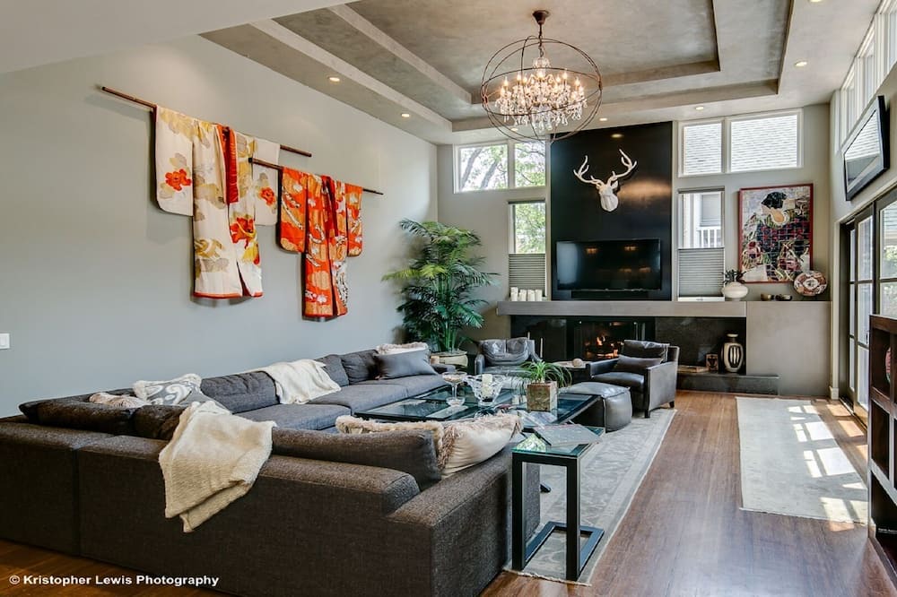 Photo of Livingroom in Cherry Creek