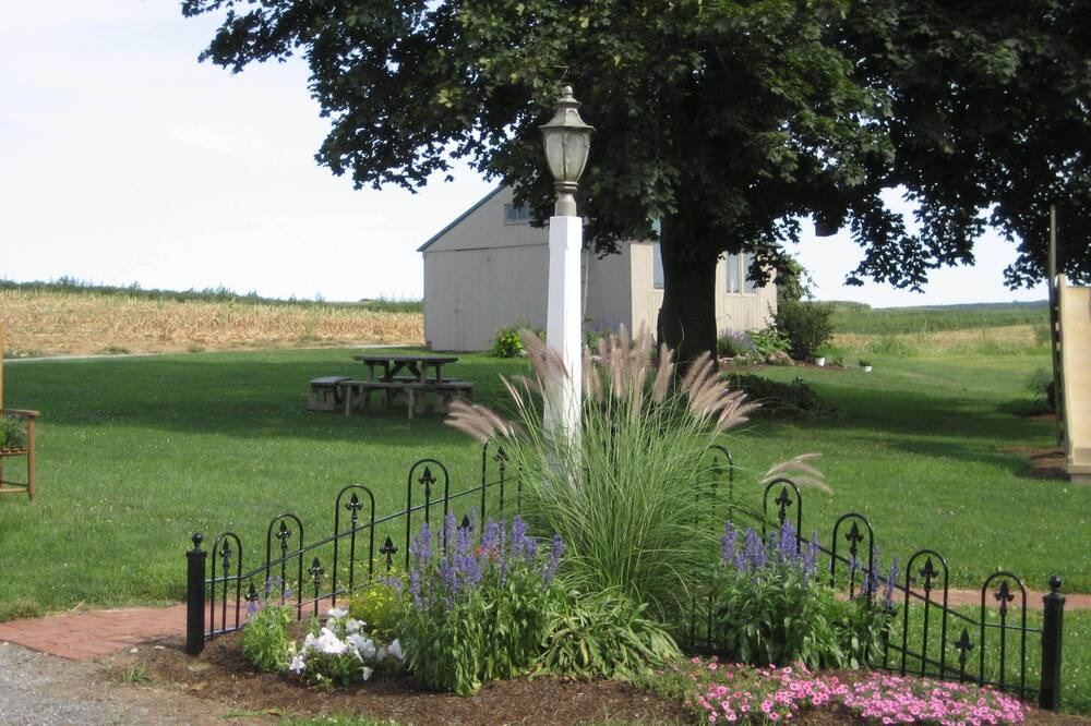 Photo of Outdoor in East Earl