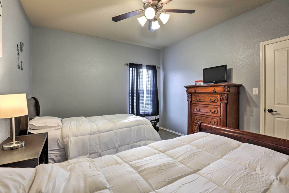 Photo of Bedroom in Cibolo