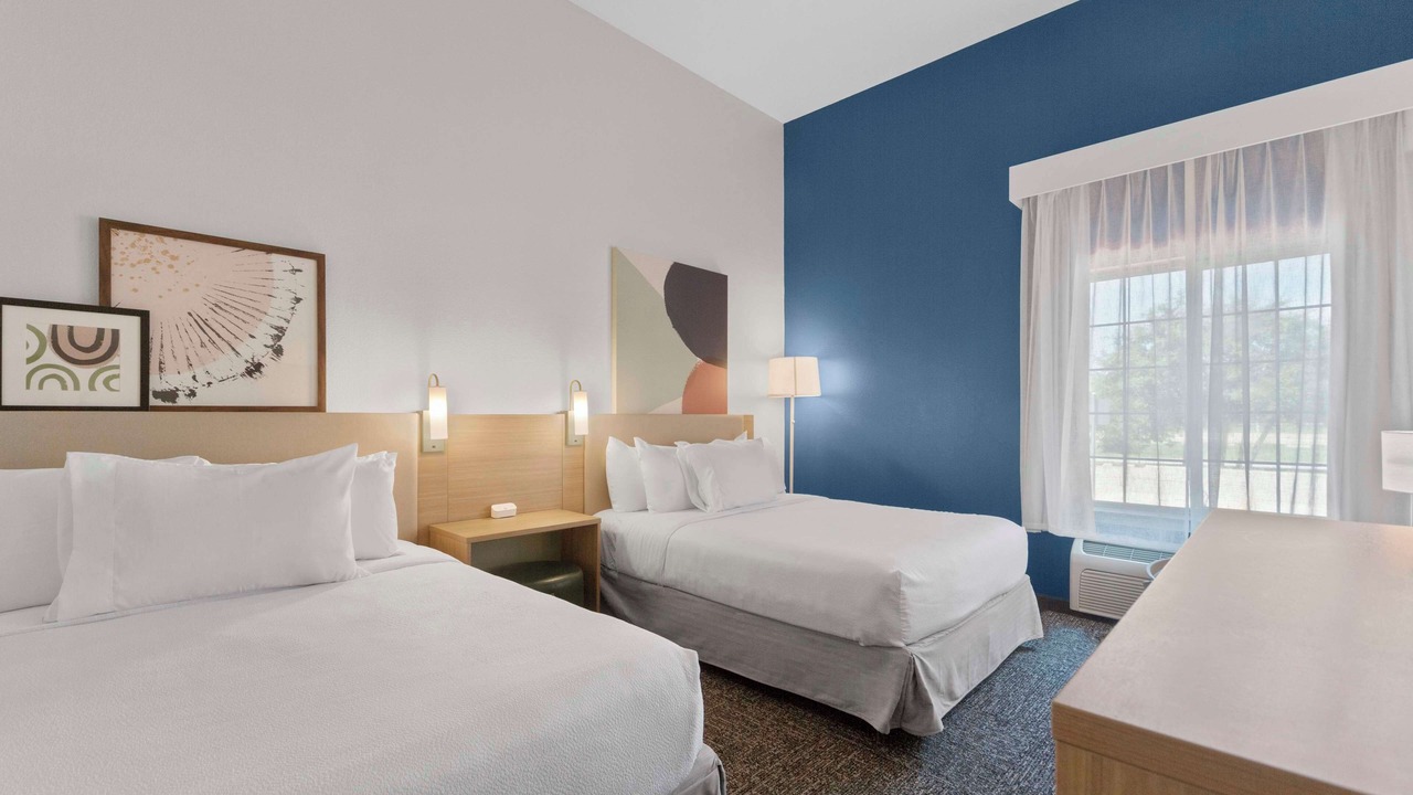 Photo of Bedroom in Far North Central