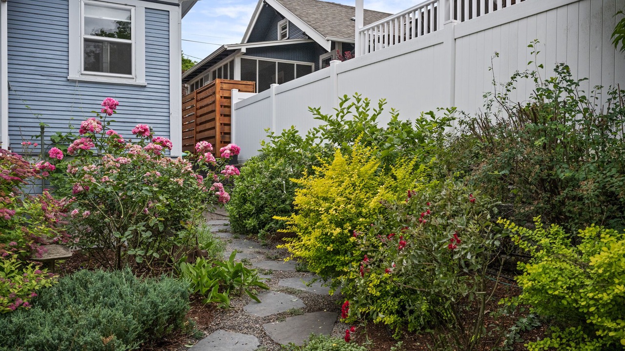 Photo of Outdoor in Hosford-Abernethy