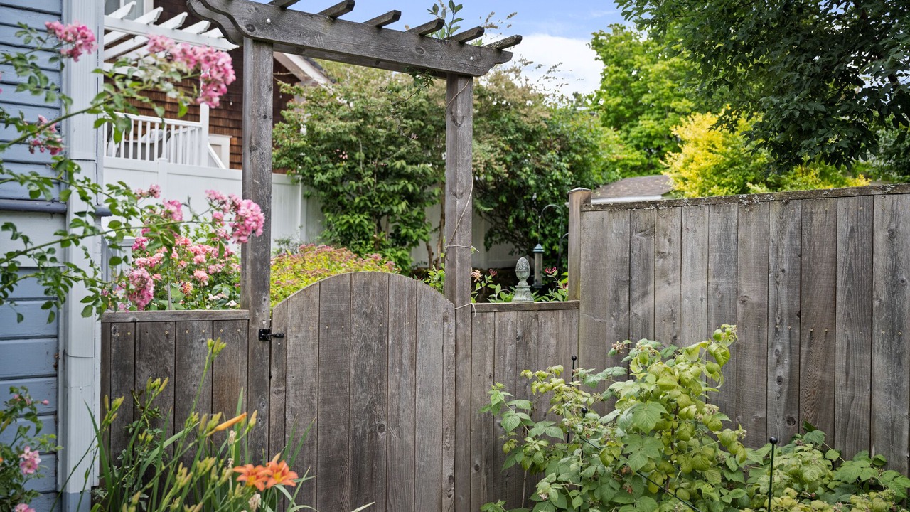 Photo of Outdoor in Hosford-Abernethy