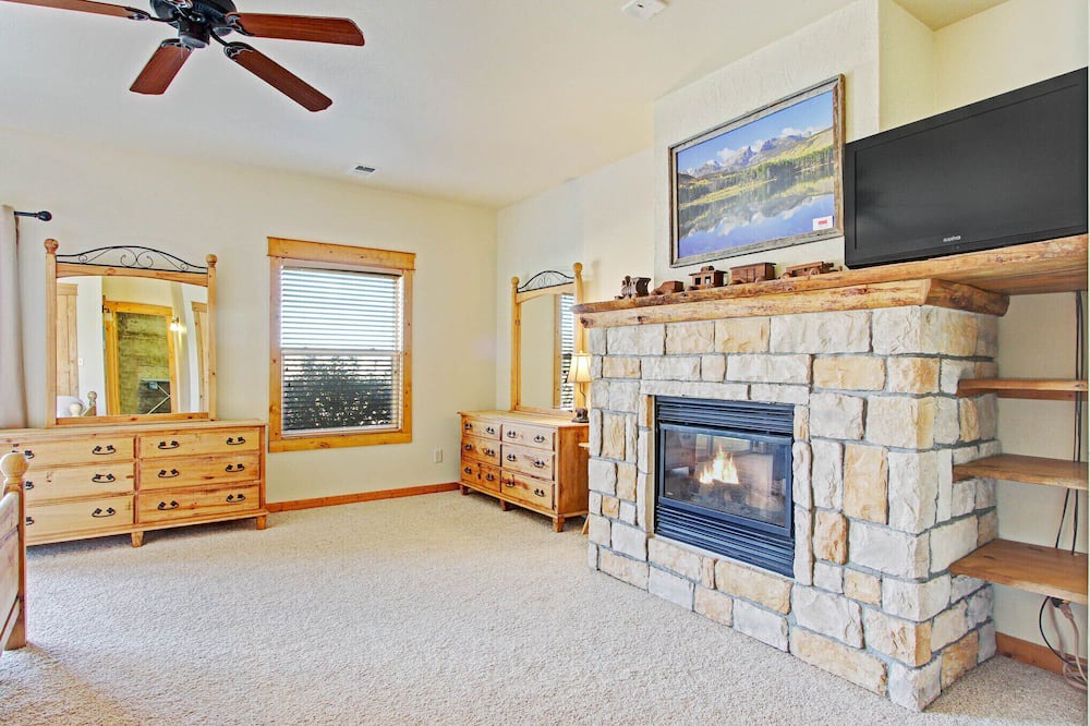 Photo of Livingroom in Estes Park