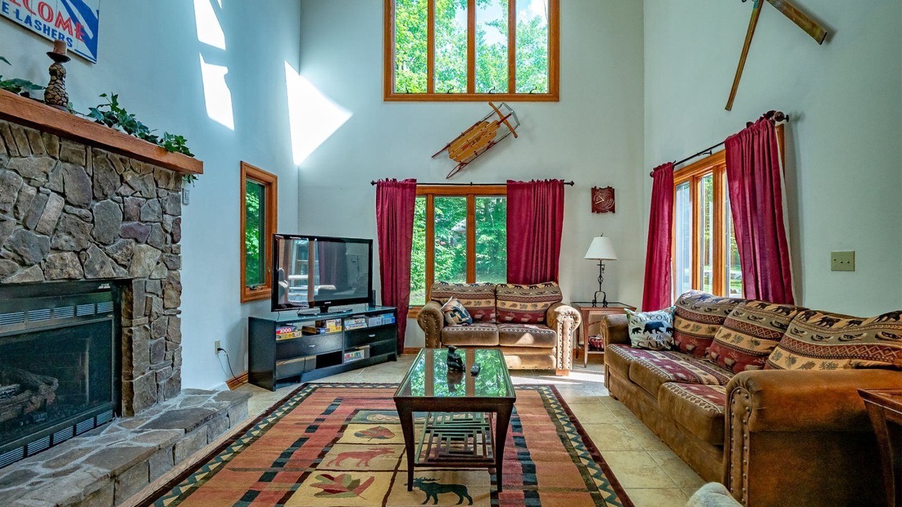 Photo of Livingroom in Northface