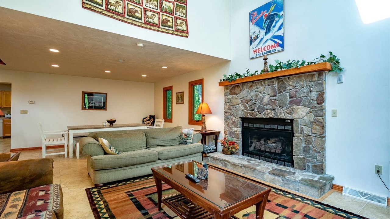 Photo of Livingroom in Northface