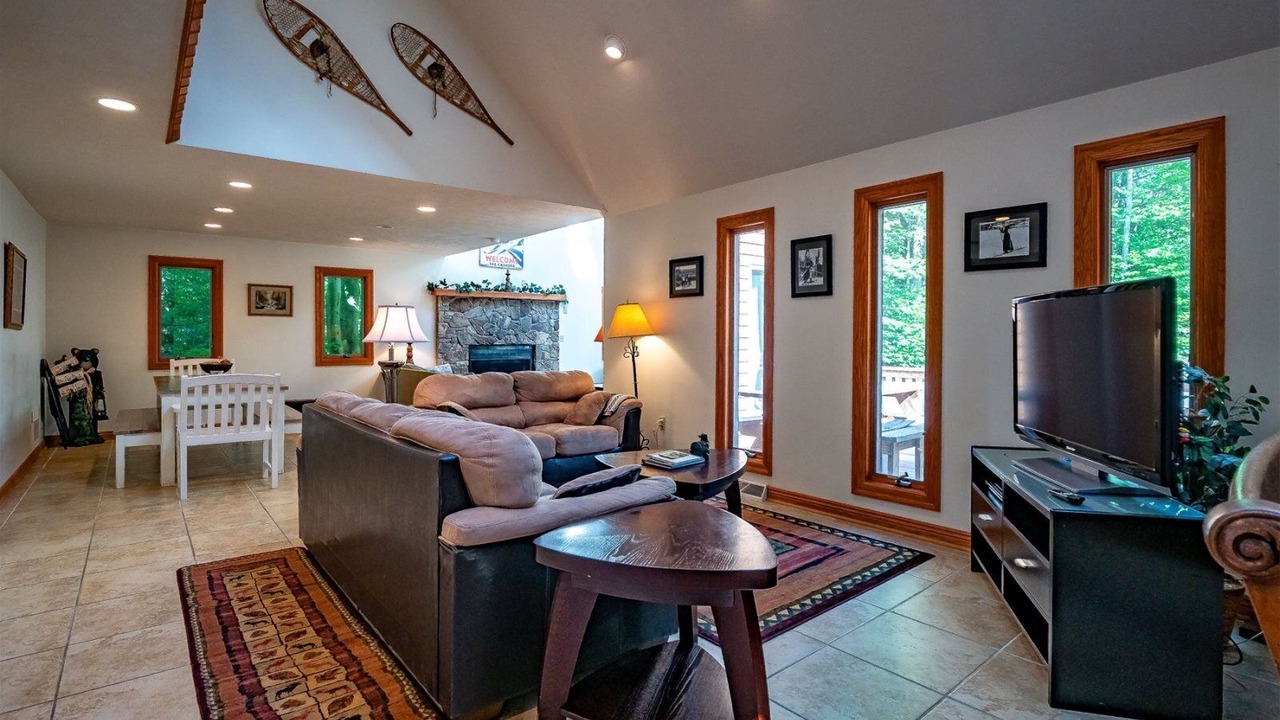 Photo of Livingroom in Northface