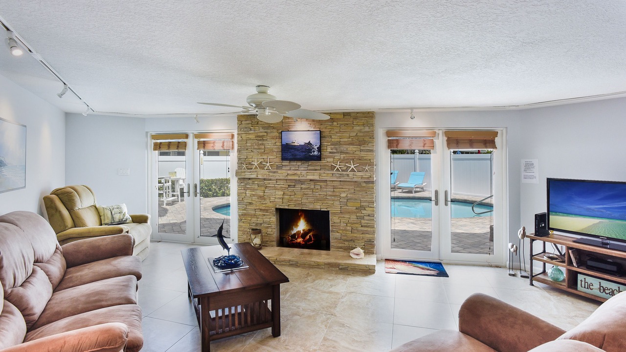 Photo of Livingroom in Garden Isles