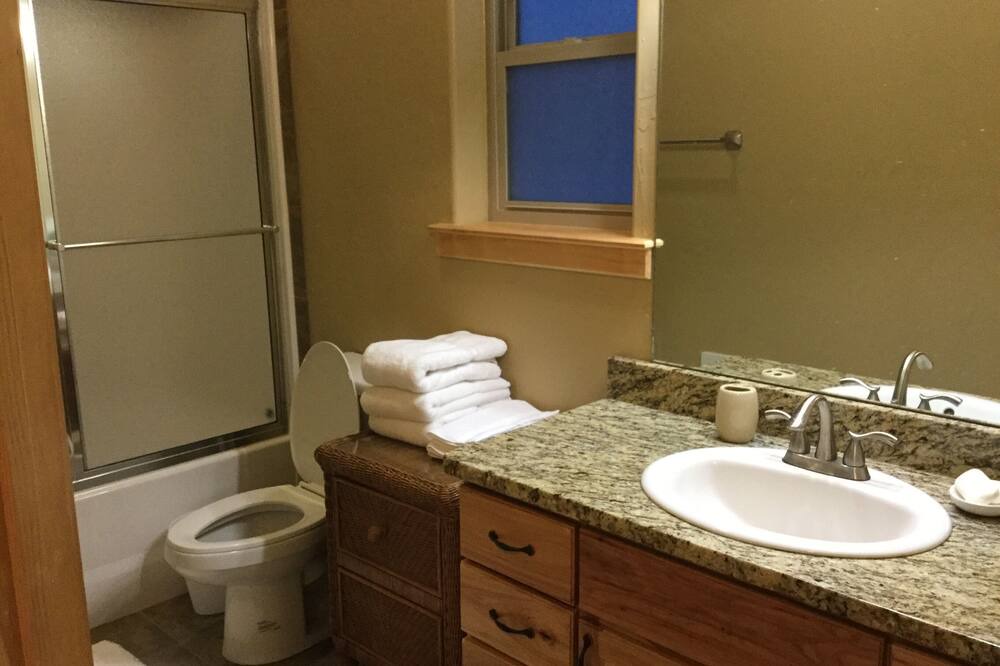Photo of Bathroom in South Fork
