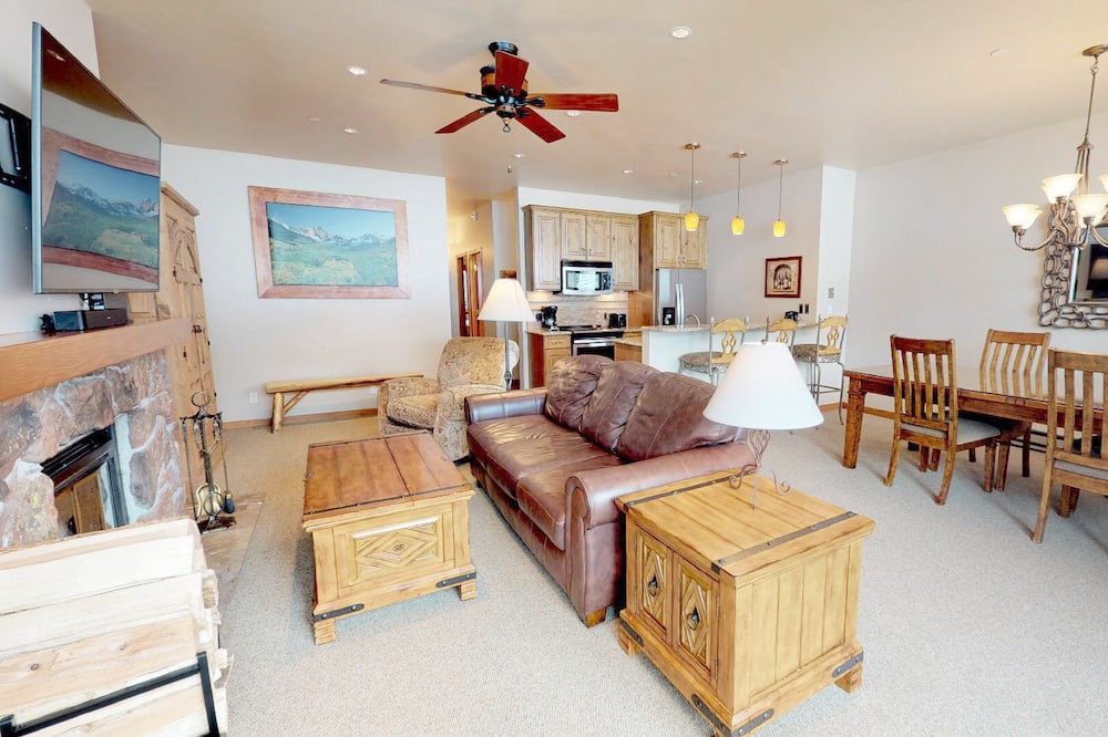 Photo of Livingroom in Snowmass Village