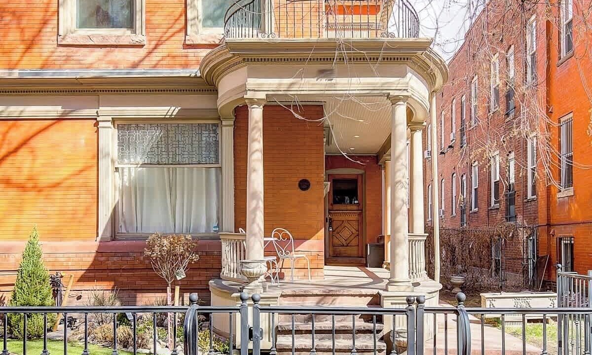 Photo of Outdoor in Uptown