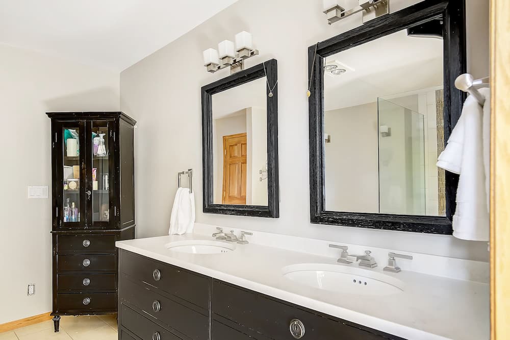Photo of Bathroom in Boulder