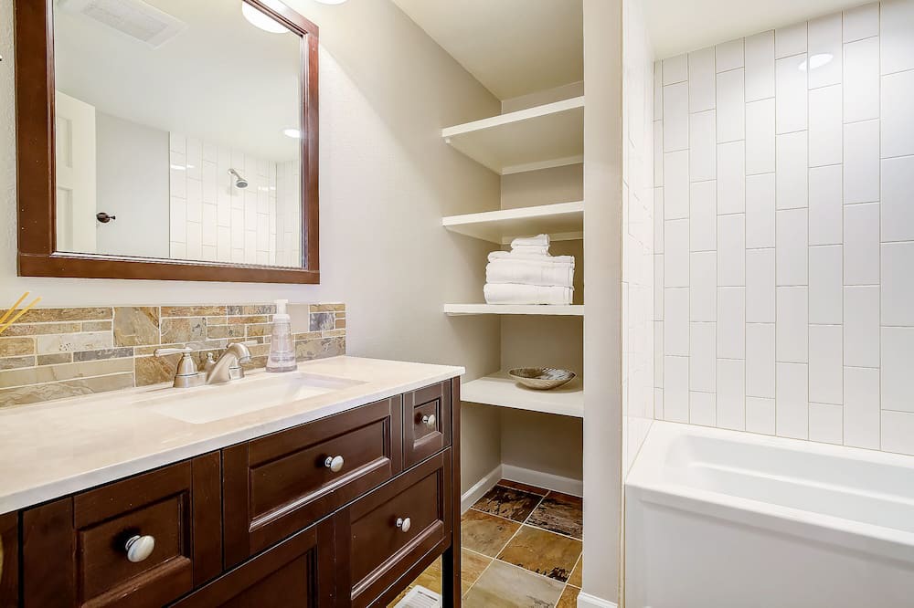 Photo of Bathroom in Boulder