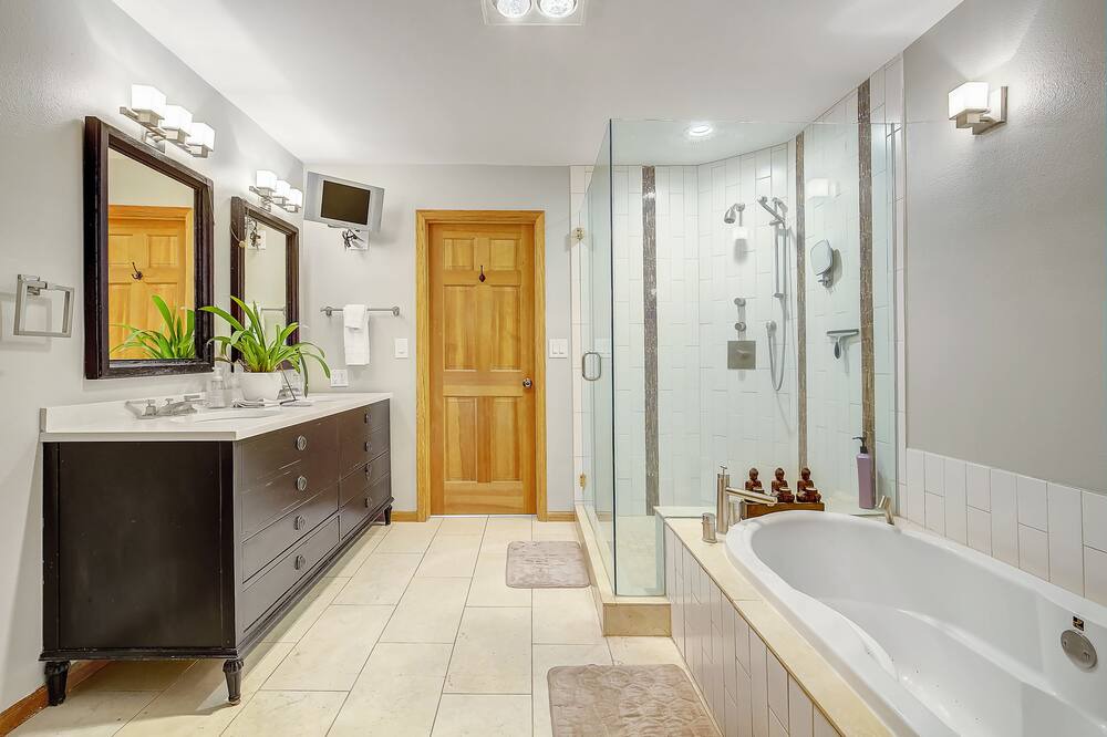 Photo of Bathroom in Boulder
