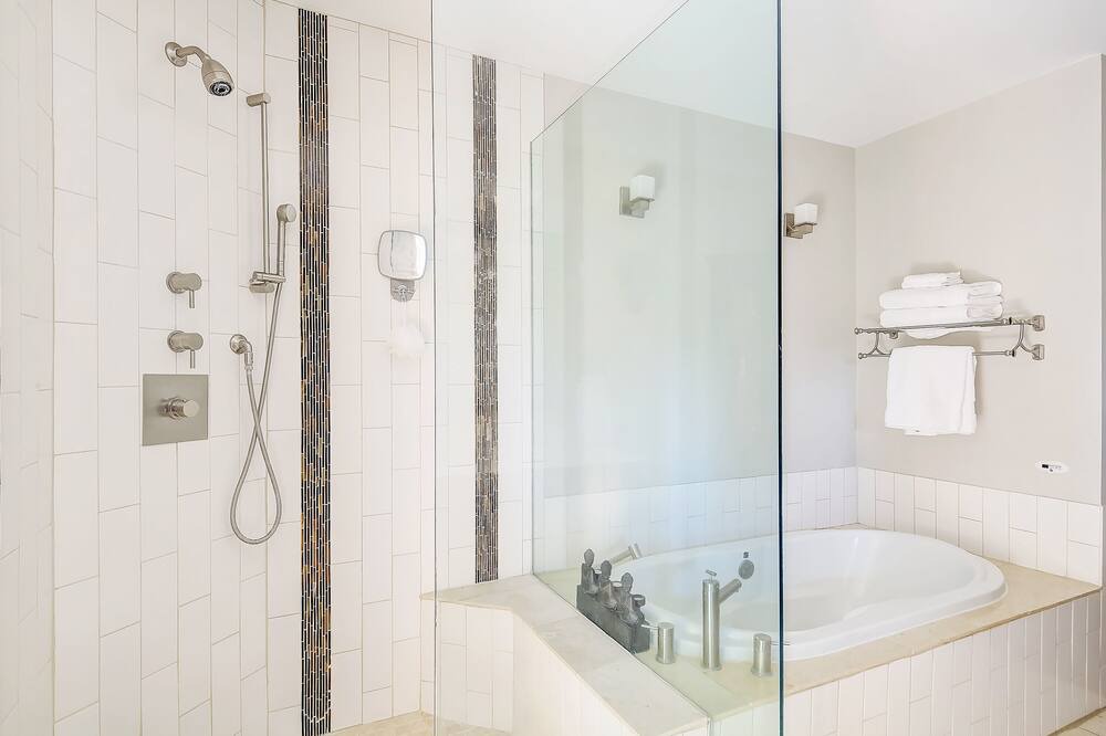 Photo of Bathroom in Boulder