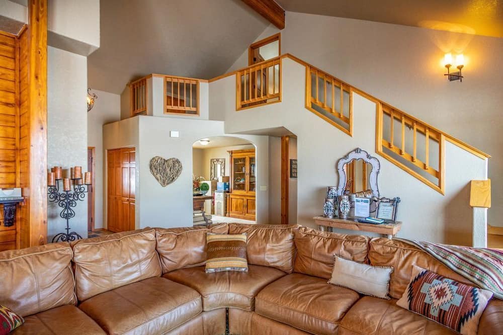 Photo of Livingroom in Timber Ridge Ranch