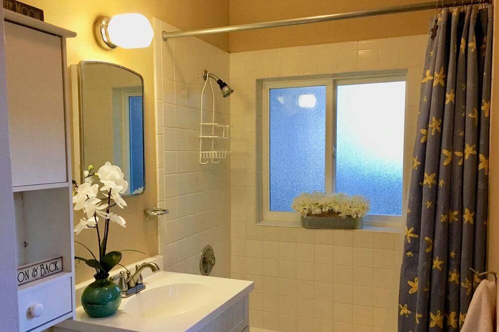 Photo of Bathroom in Mount Vernon