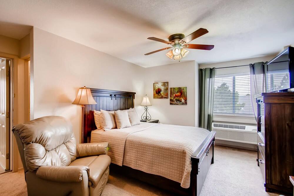 Photo of Bedroom in Englewood