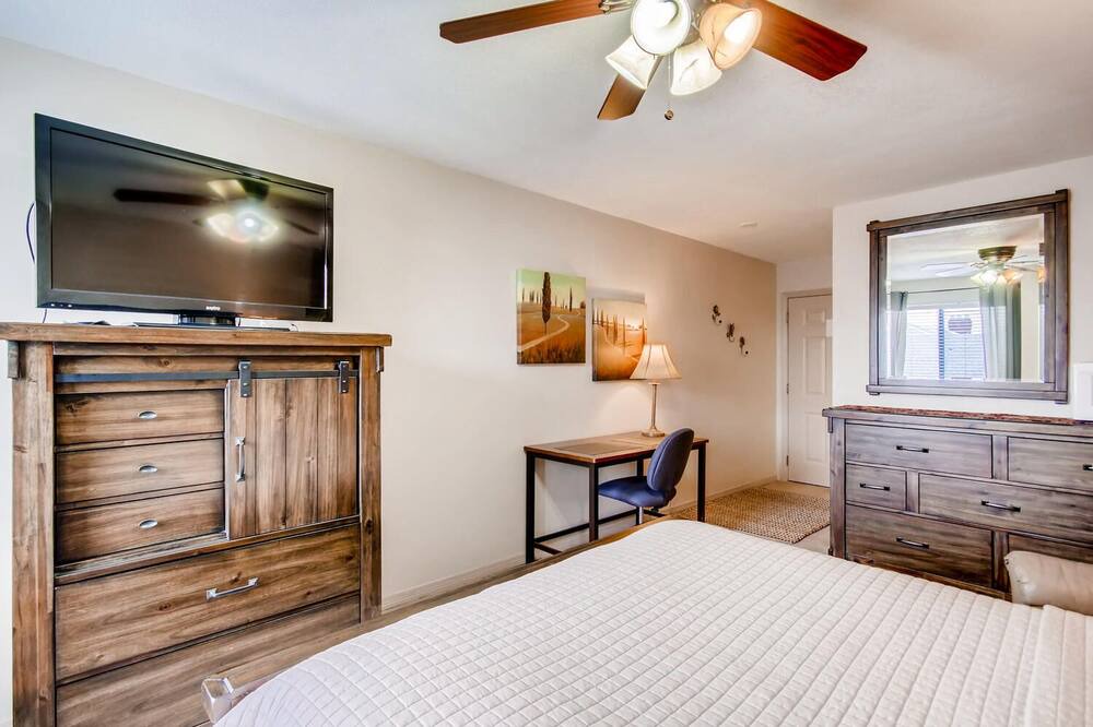 Photo of Bedroom in Englewood