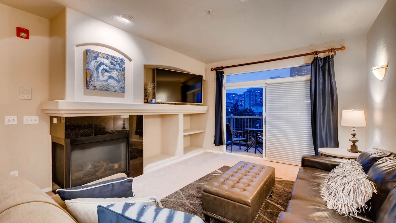 Photo of Livingroom in Uptown
