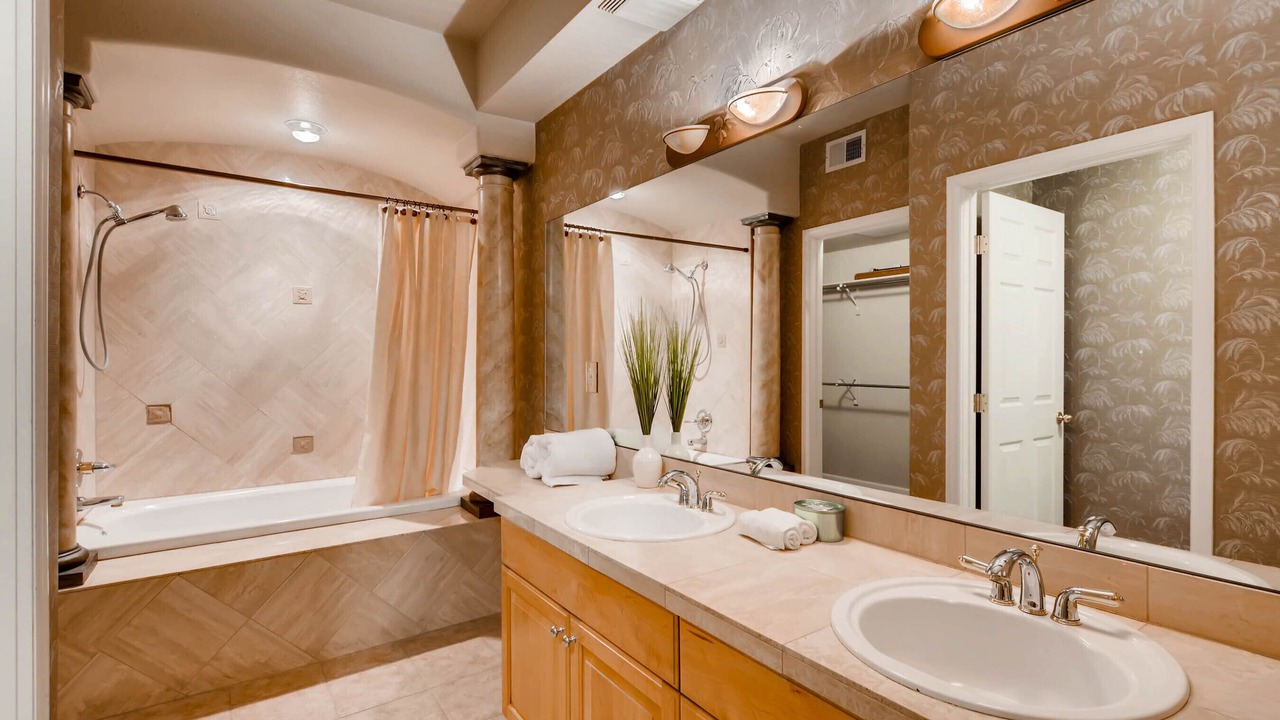 Photo of Bathroom in Uptown