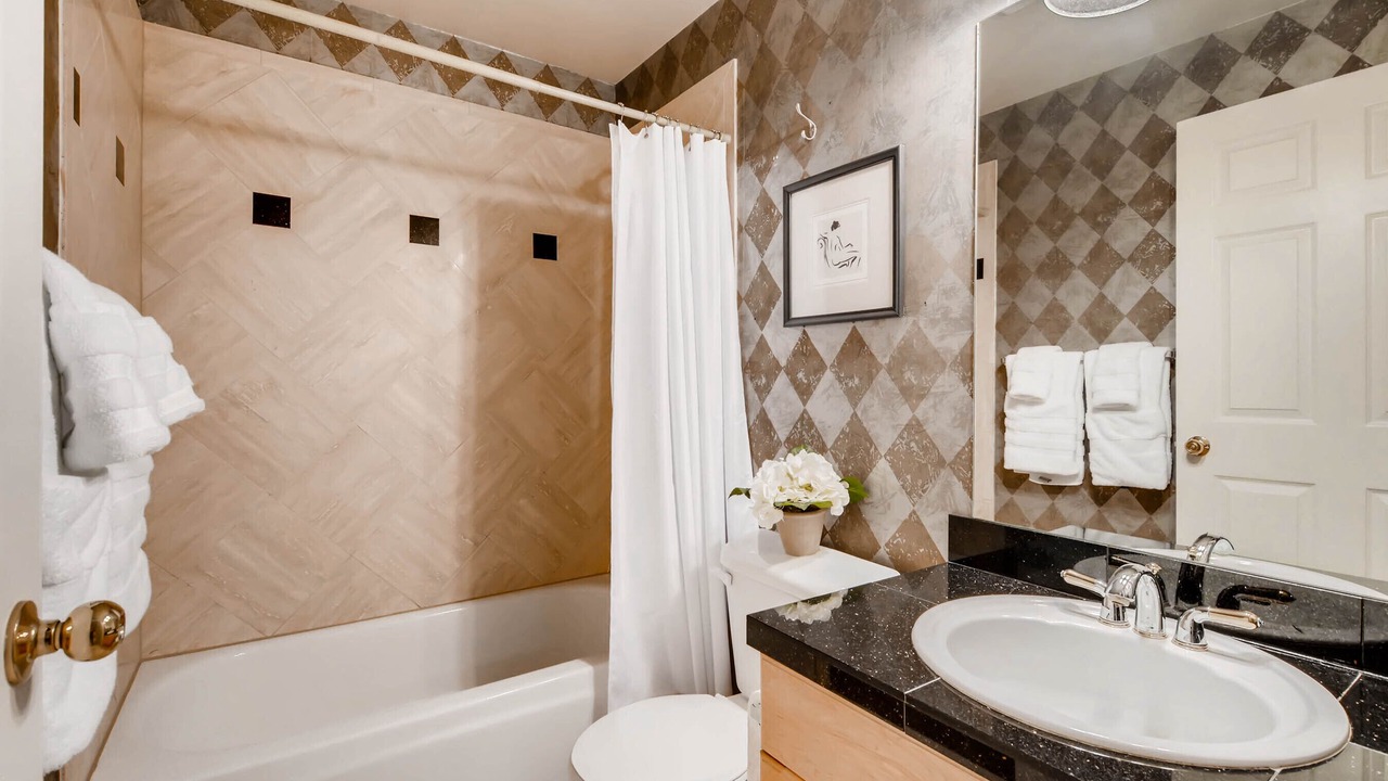 Photo of Bathroom in Uptown