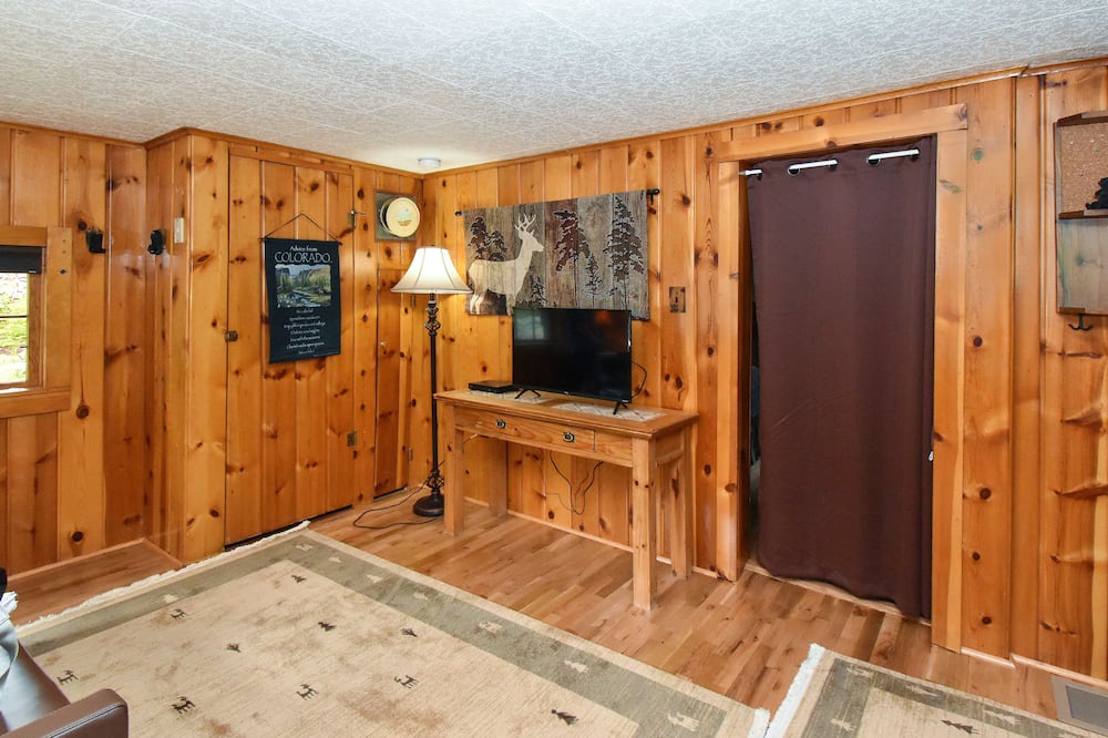 Photo of Bedroom in Lyons