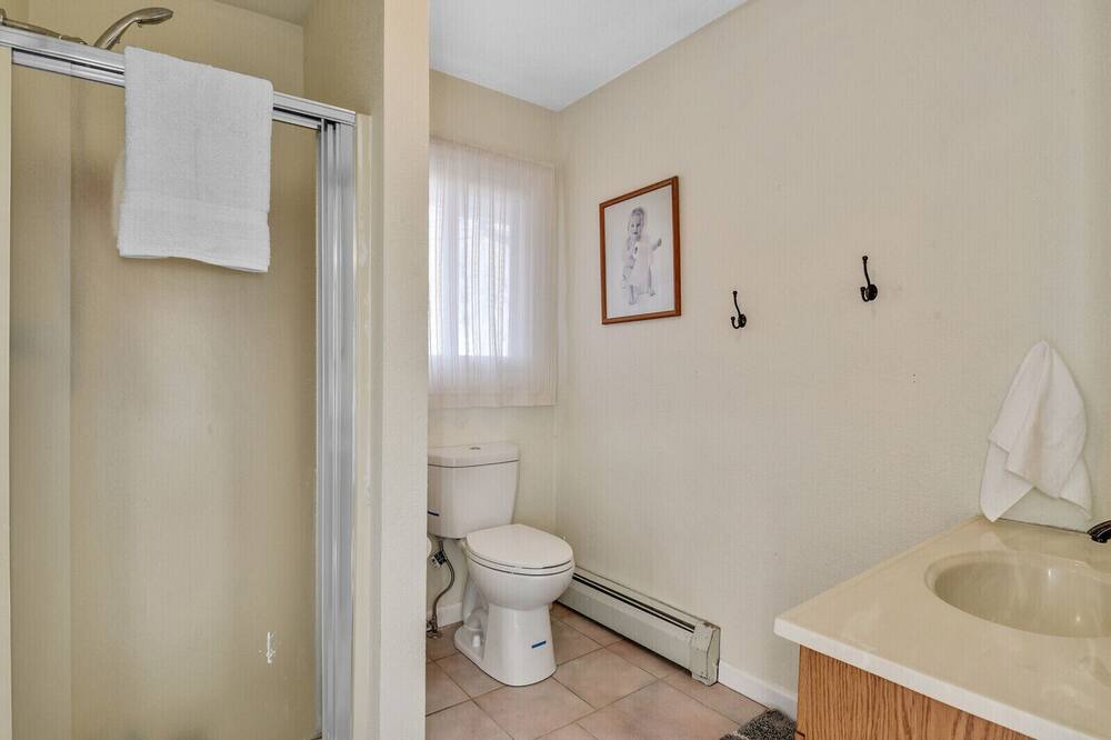 Photo of Bathroom in Grand View Estates