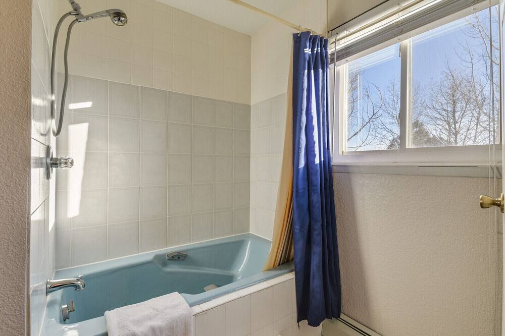 Photo of Bathroom in Grand View Estates