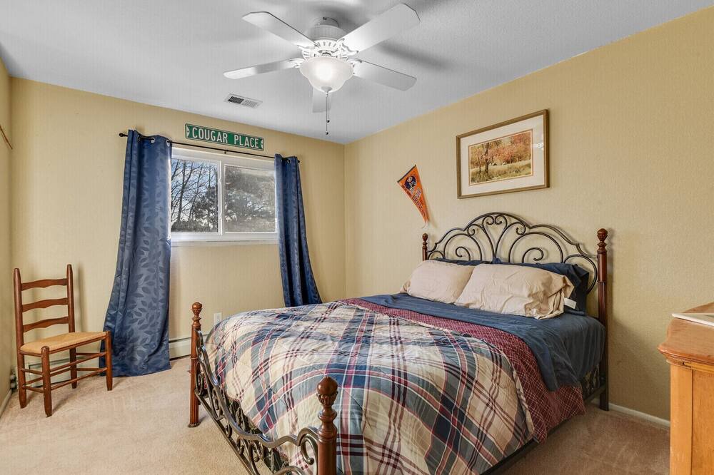 Photo of Bedroom in Grand View Estates