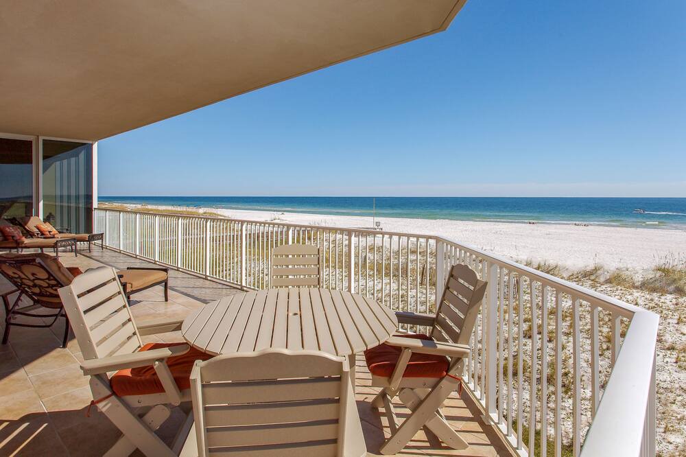Photo of Patio Balcony in Ono Island
