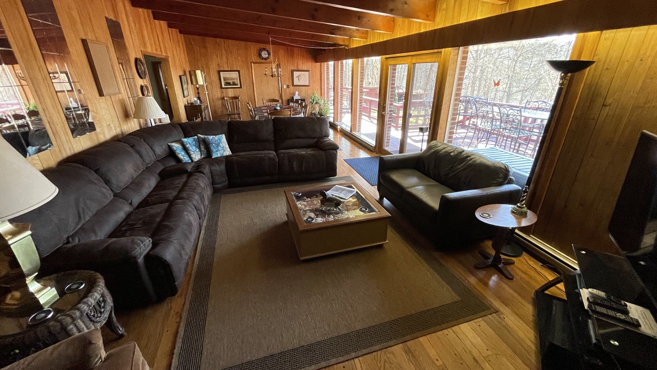 Photo of Livingroom in Glouster