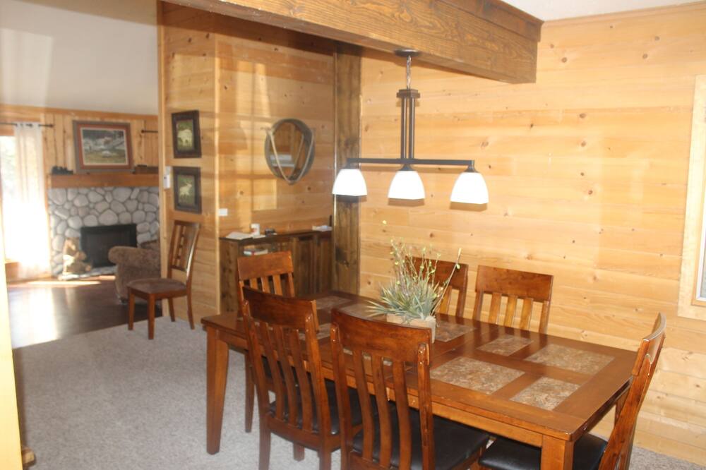 Photo of Livingroom in Ruidoso