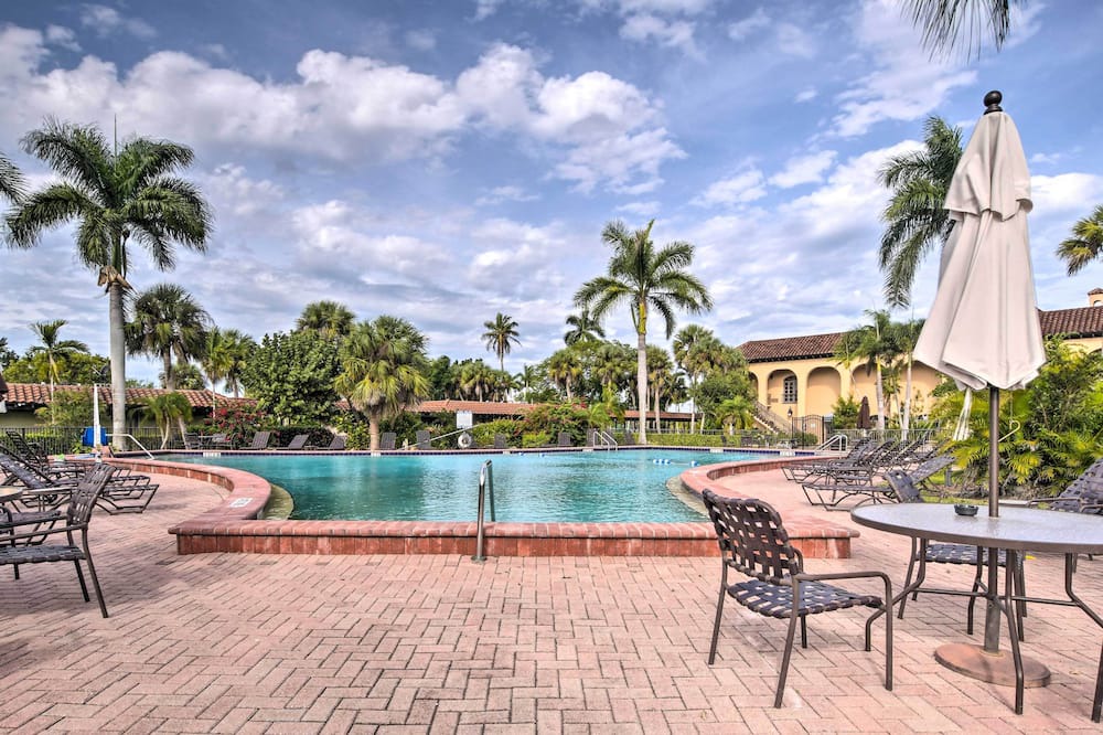 Photo of Outdoor in Naples