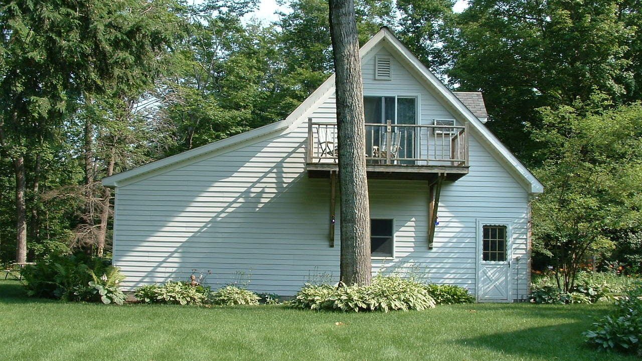Photo of Buildings in Maple City