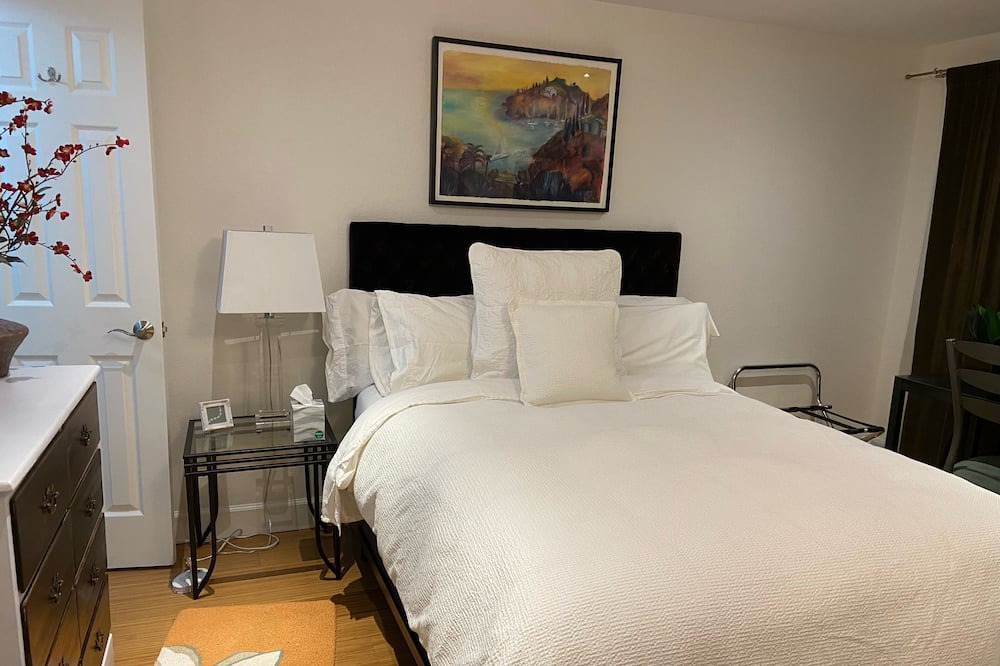 Photo of Bedroom in Whittier