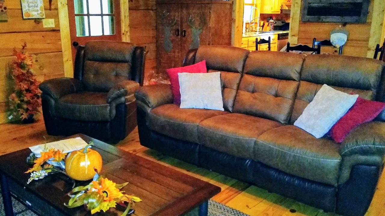 Photo of Livingroom in Oneida