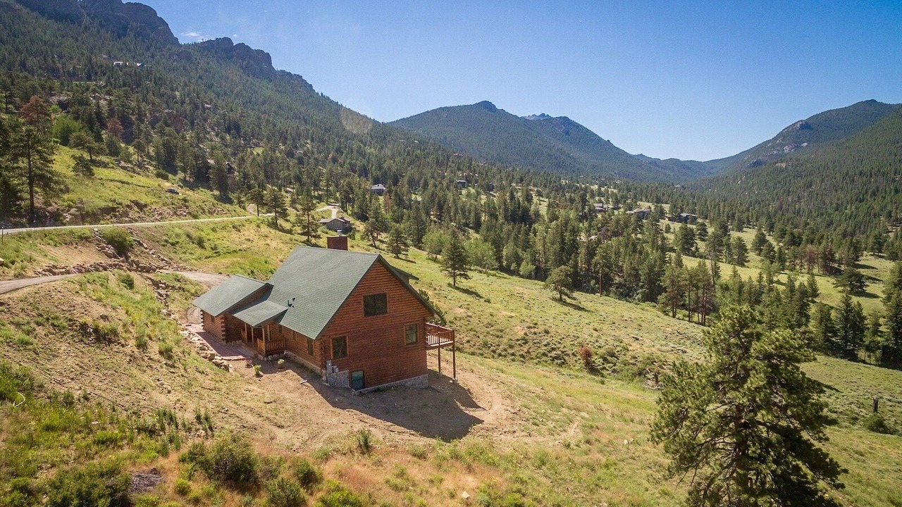 Photo of Outdoor in Windcliff Estates