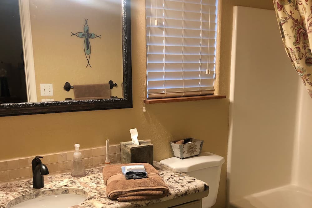 Photo of Bathroom in Ruidoso