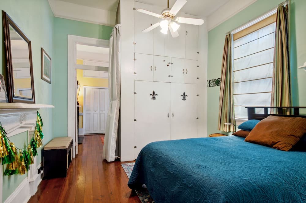 Photo of Bedroom in Algiers Point