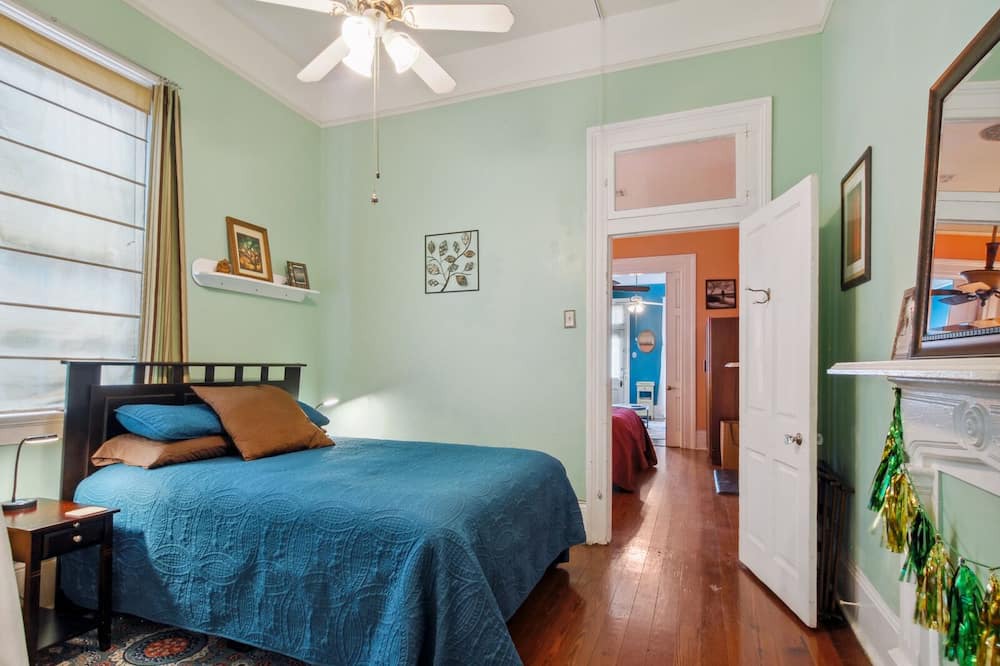 Photo of Bedroom in Algiers Point