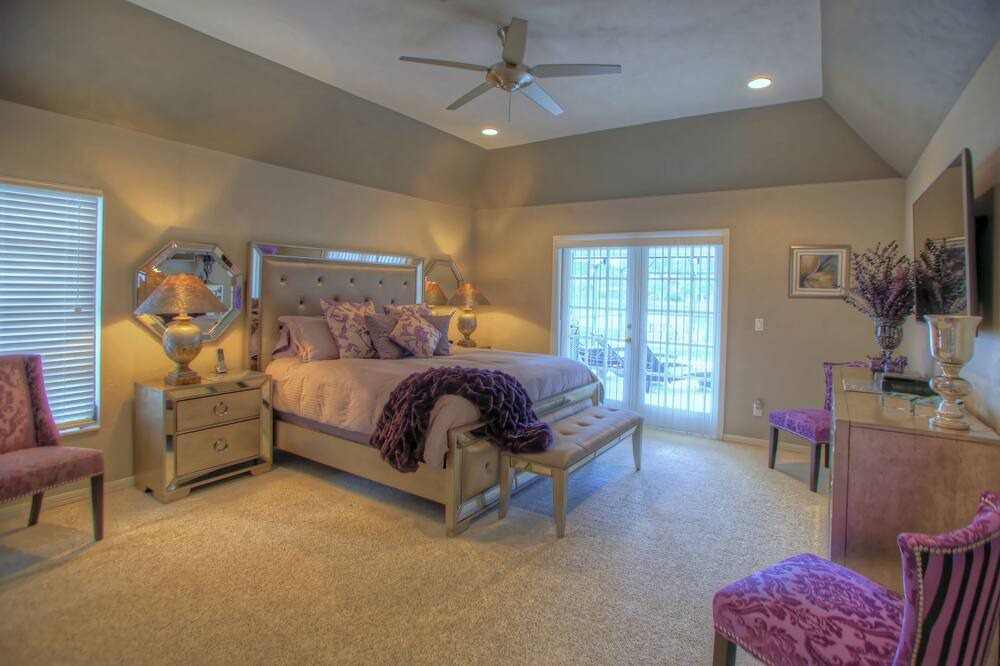 Photo of Bedroom in Kings Lake