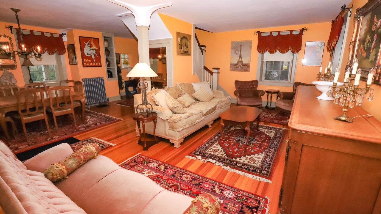 Photo of Livingroom in Talmage