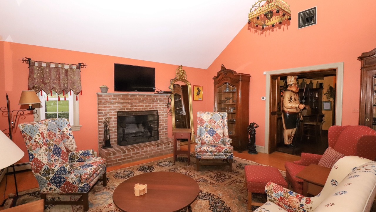 Photo of Livingroom in Talmage